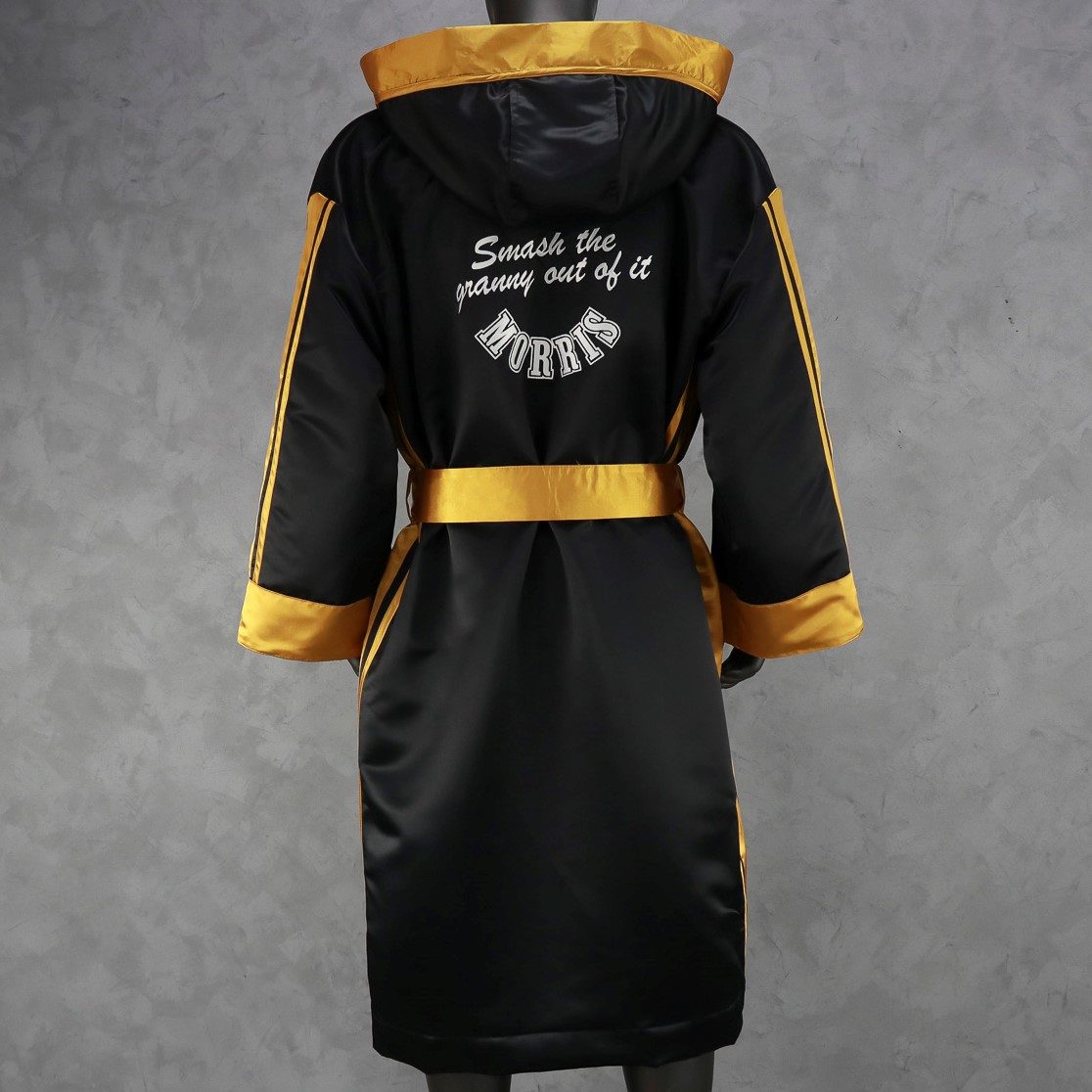 Winner Robe Louise Custom Boxing Shorts & Trunks