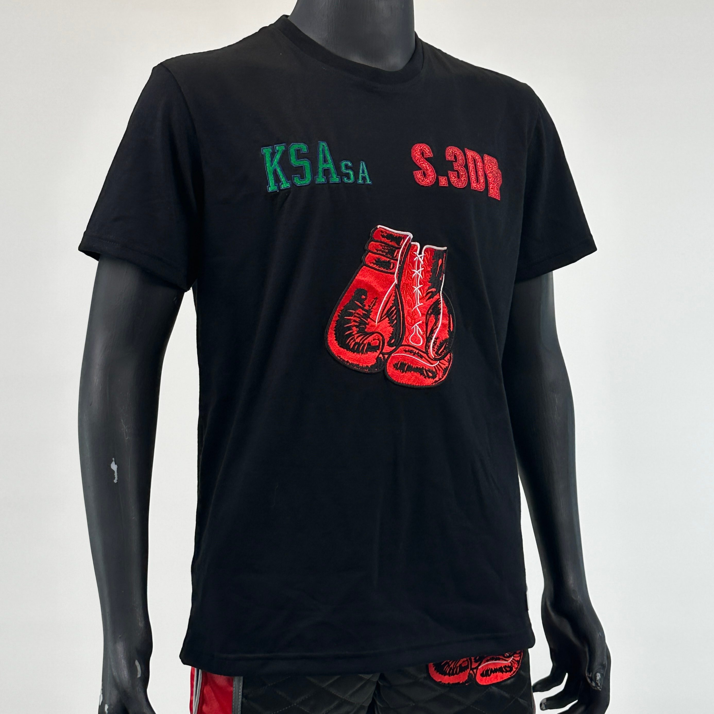 Classic T-shirt علي T-shirts