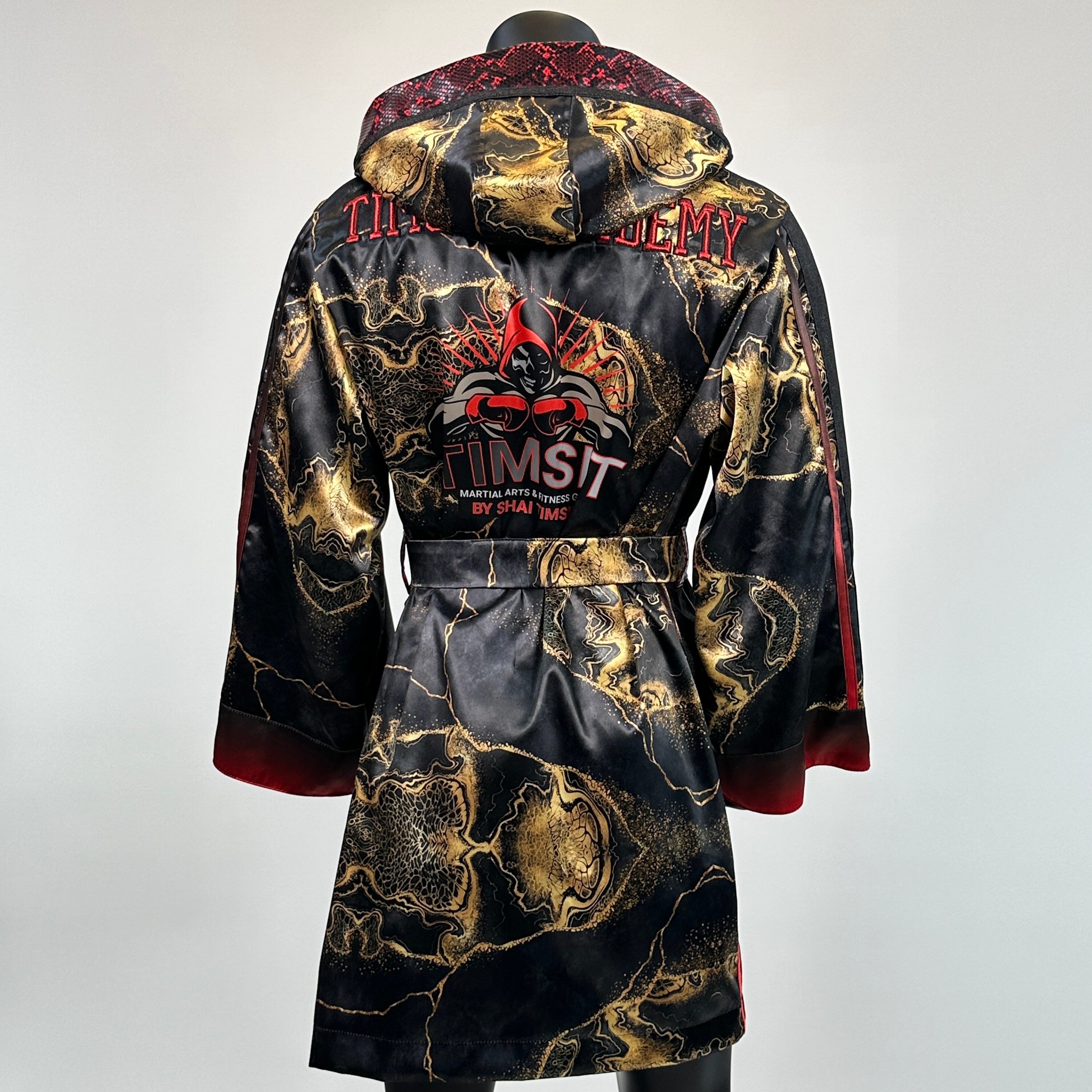 Winner Robe shai Robes