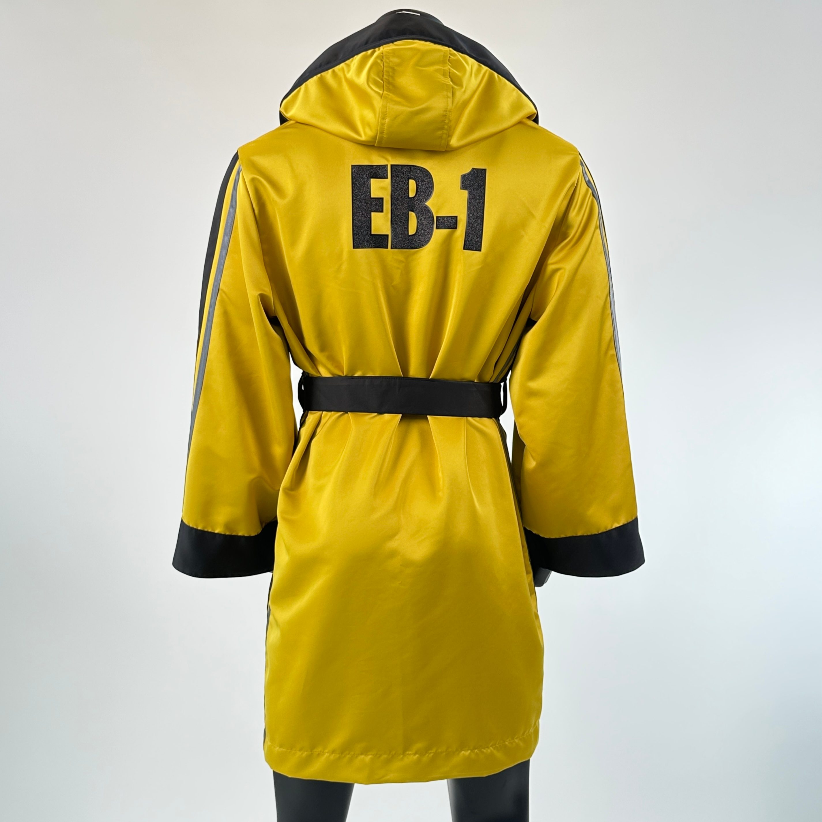 Winner Robe April Robes