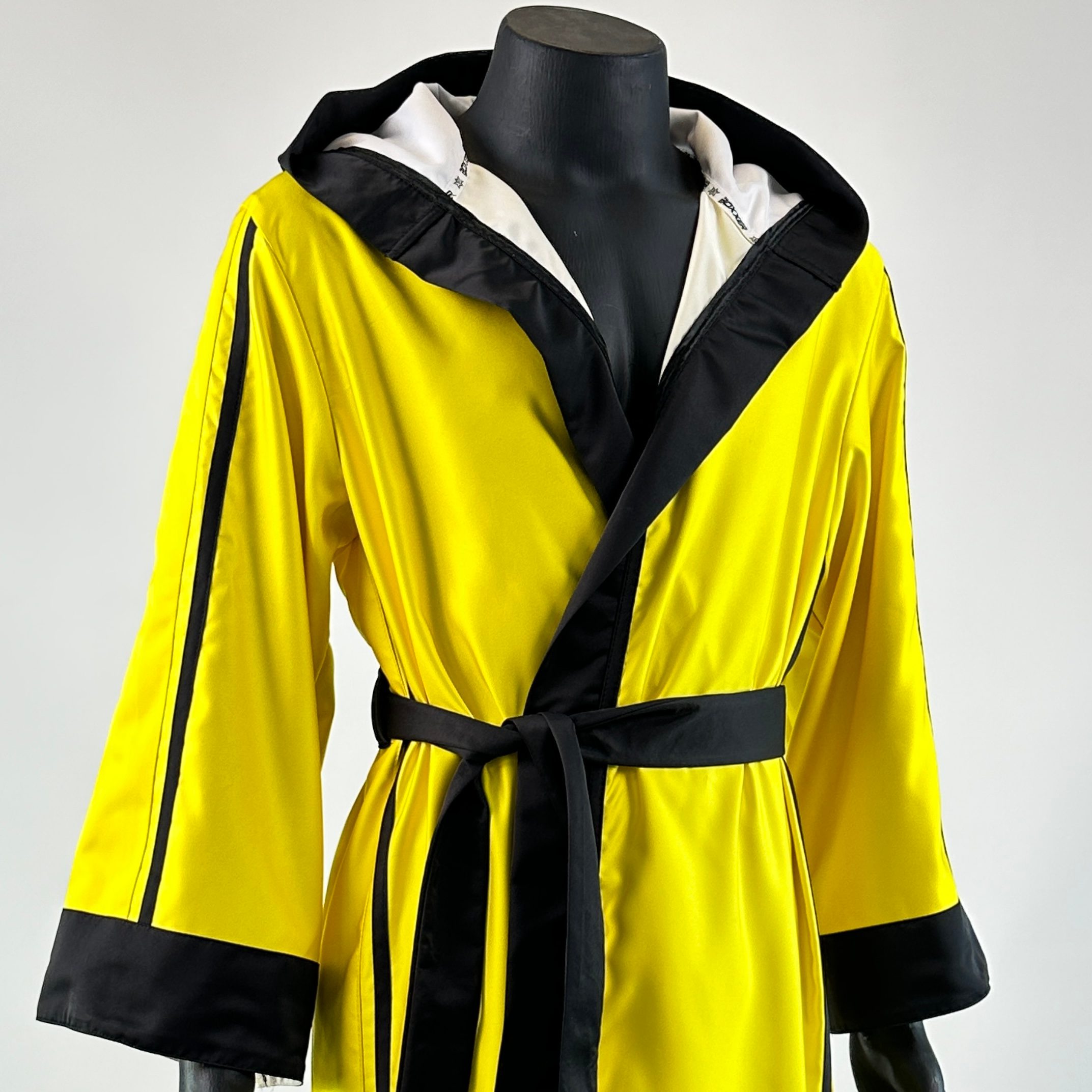 Winner Robe Richard Robes