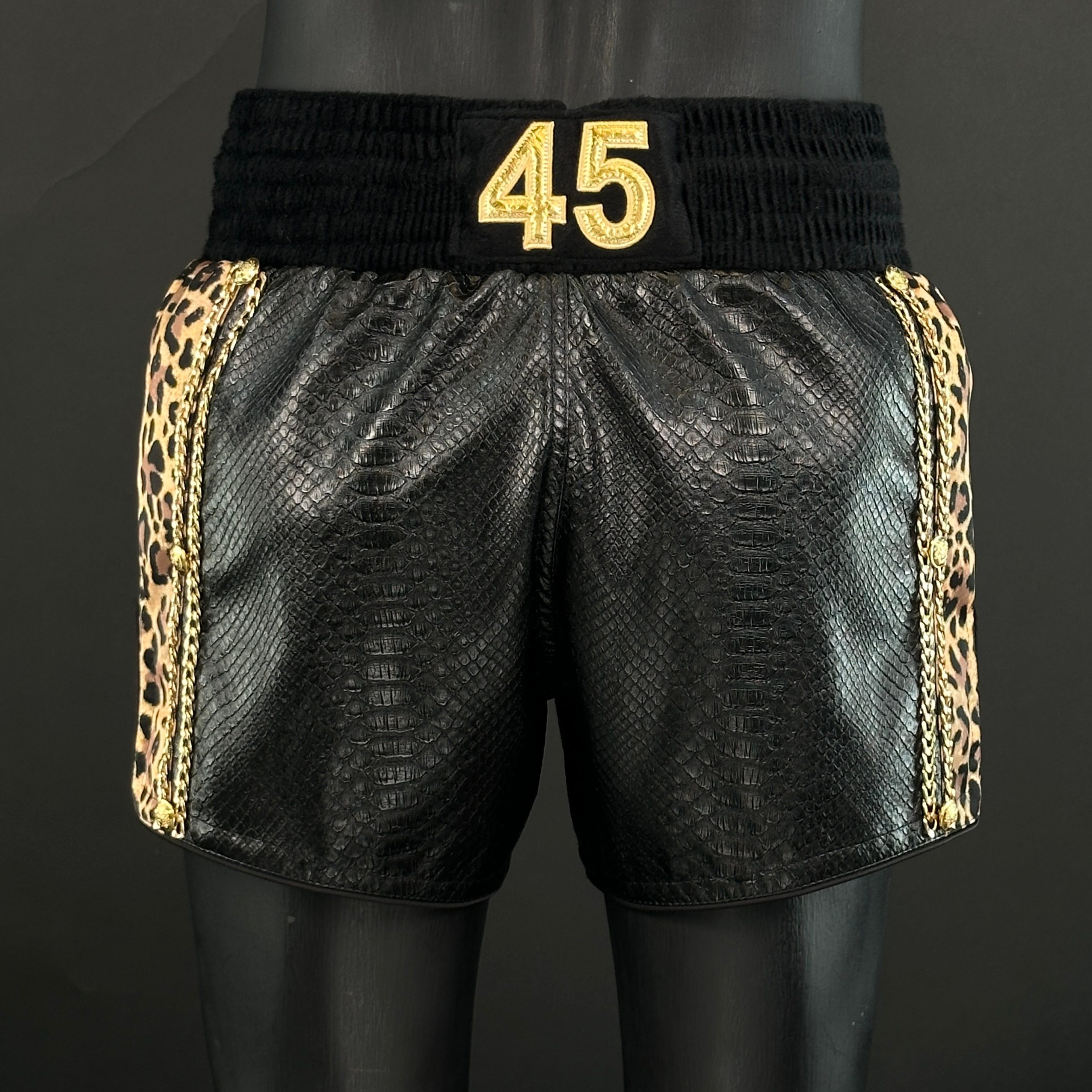 CHAINS MTS Krisztina 167619 Muay Thai Shorts