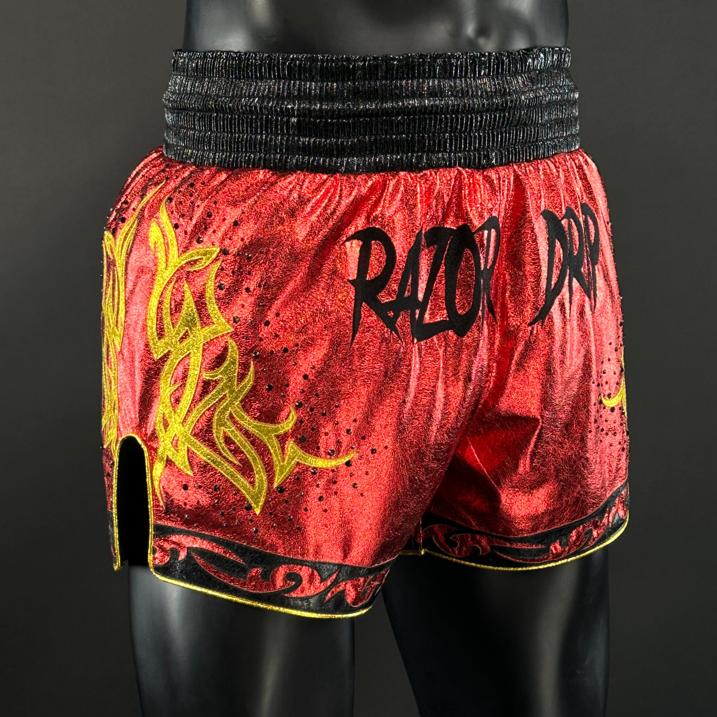 Razor NEW INTRODUCTORY OFFER!! Avery 176266 Muay Thai Shorts